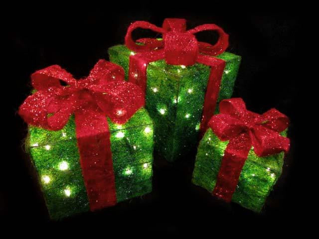 Set of 3 Sparkling Green Sisal Gift Boxes Lighted Christmas Yard Art Decorations